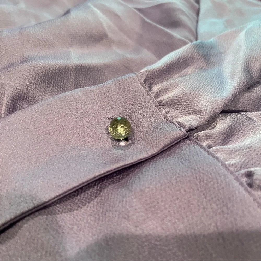 Gorgeous Zara lilac long sleeve v-neck top - Picture 4 of 4